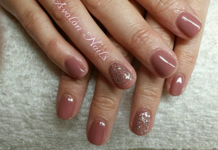 gelpolish met glitter fading Monique